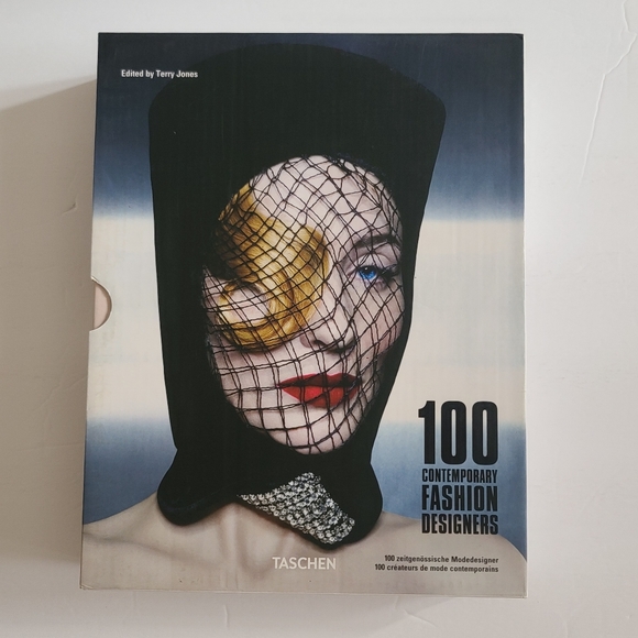 100 Contemporary Fashion Designers by Terry Jones (2013, Trade Paperback) - Used - Picture 2 of 13